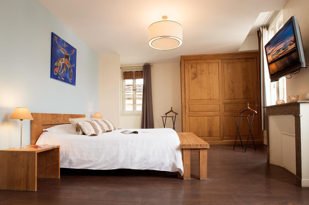 Demeure Des Girondins Apartment แซงต์เตมีลียง ภายนอก รูปภาพ